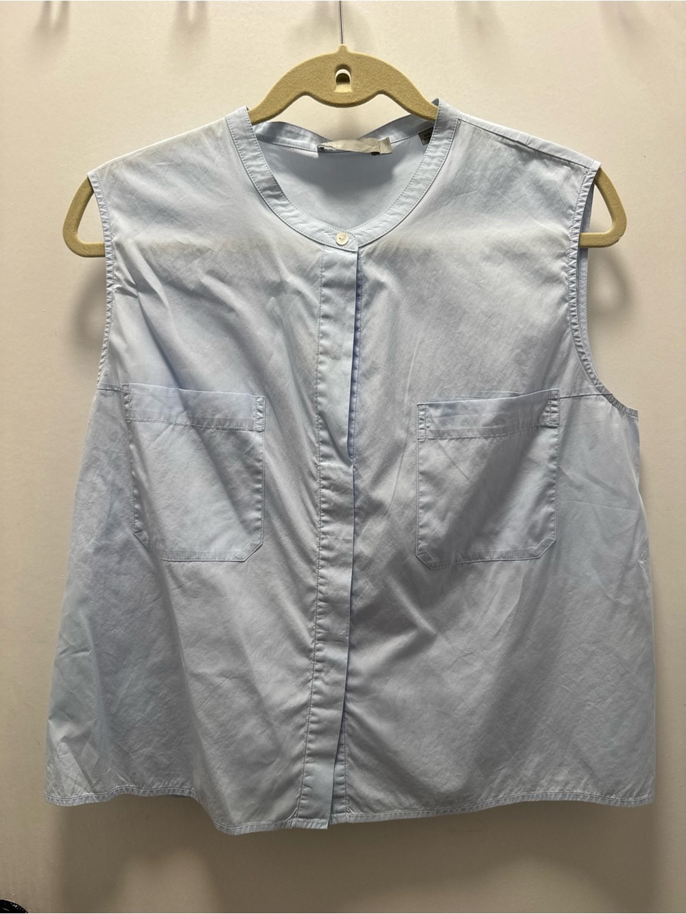 Vince women’s Light Blue Poplin 100% cotton sleeveless top large